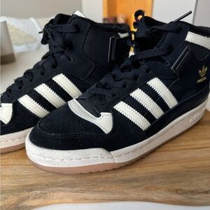 Adidas Forum “Black and Cream Gum”